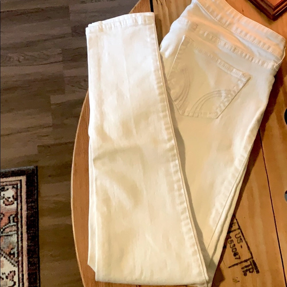 White Hollister Stretch Skinny Jeans. Size 3R